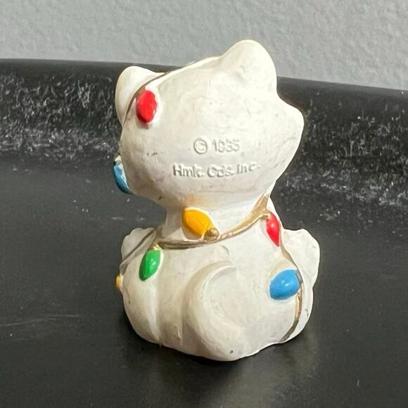 VTG Hallmark Merry Miniatures White Kitty Cat Wrapped in Christmas Lights 1985 - Picture 4 of 6